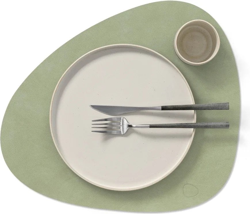 Suport pentru farfurii din piele ecologică 37x44 cm Curve L Nupo – LIND DNA