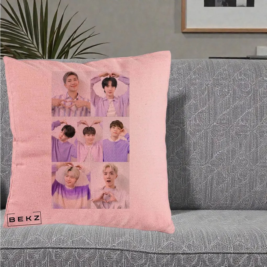 Perna Personalizata K-pop BTS Colaj 7 Portrete cu Inimi Lila, 40x40 cm, Roz, Husa Detasabila, Perna Inclusa, BEKZ®