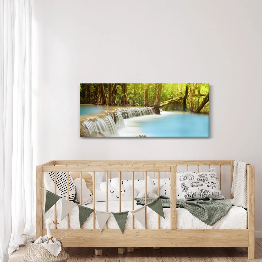 Tablou cu cascada Huai Mae Kamin în pădure (120x50 cm)
