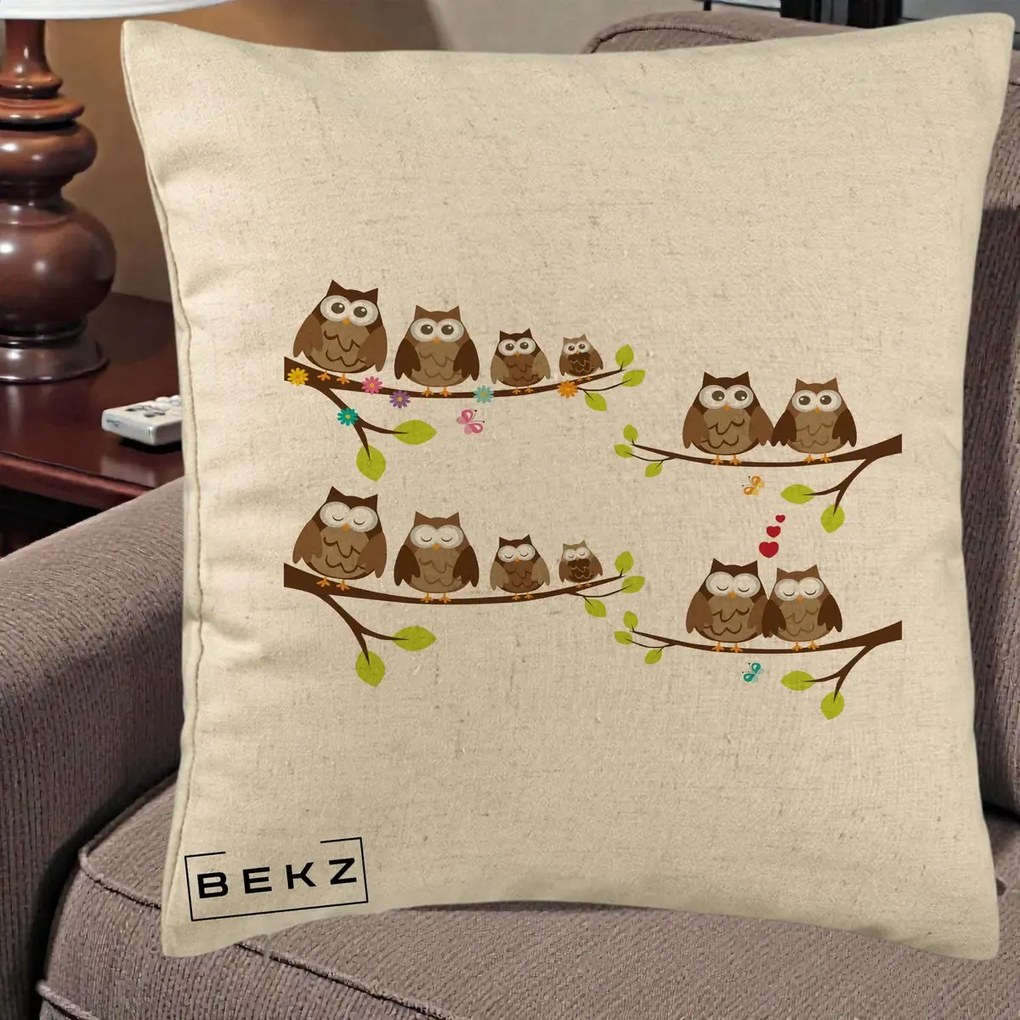 Perna Decorativa Familie de Bufnite pe Ramuri, 40x40 cm, Bej, Husa Detasabila, Perna Inclusa, BEKZ®