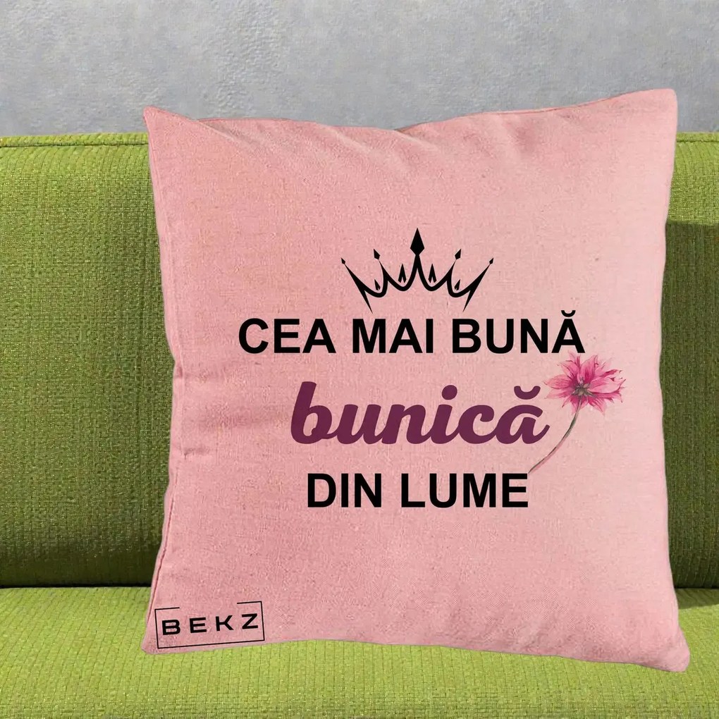 Cadou pentru Bunica - Perna Personalizata Cea Mai Buna Bunica Din Lume Coroana Mov Floare Roz, 40x40 cm, Roz, Husa Detasabila, Perna Inclusa, BEKZ®