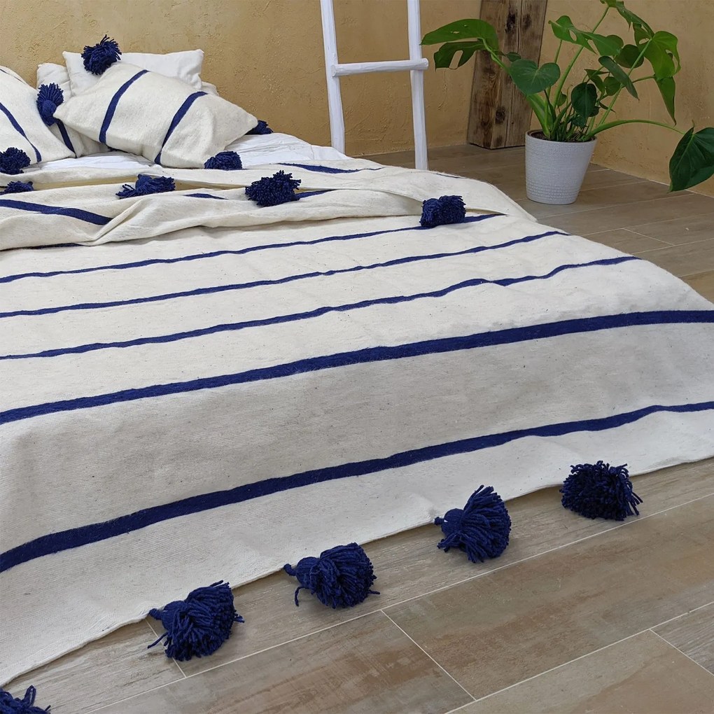 Pătură Maroc țesută manual, albă cu dungi albastre, bumbac, 250x150 cm