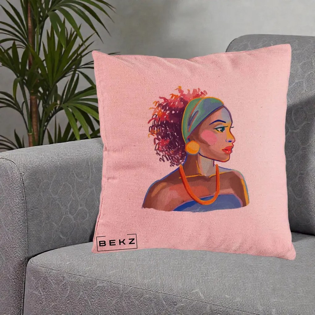 Perna Decorativa Portret Femeie Urbana Acuarela, 40x40 cm, Roz, Husa Detasabila, Perna Inclusa, BEKZ®