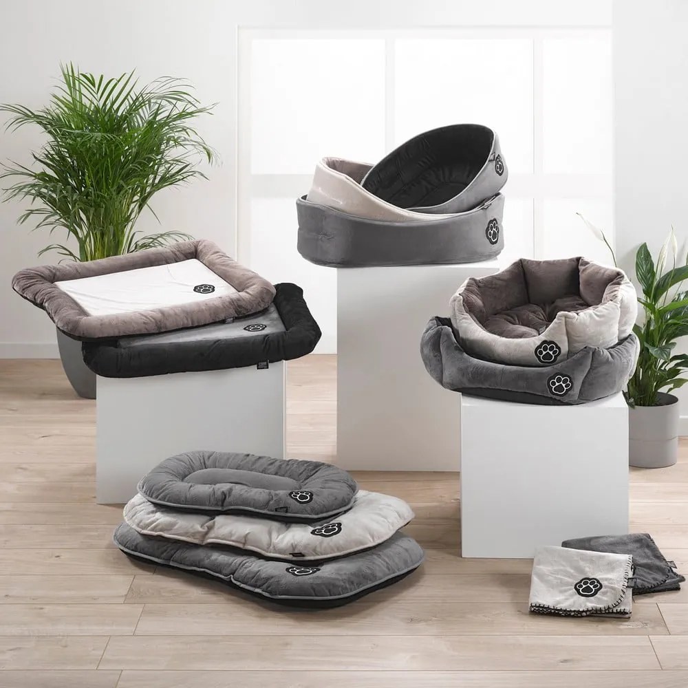 Pat pentru animale de companie gri pentru câini din piele întoarsă ø 50 cm Flakes – Love Story