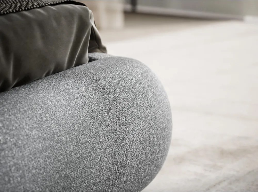 Pat matrimonial gri tapițat cu spațiu de depozitare cu somieră 160x200 cm Maumere – Maison de Rêve