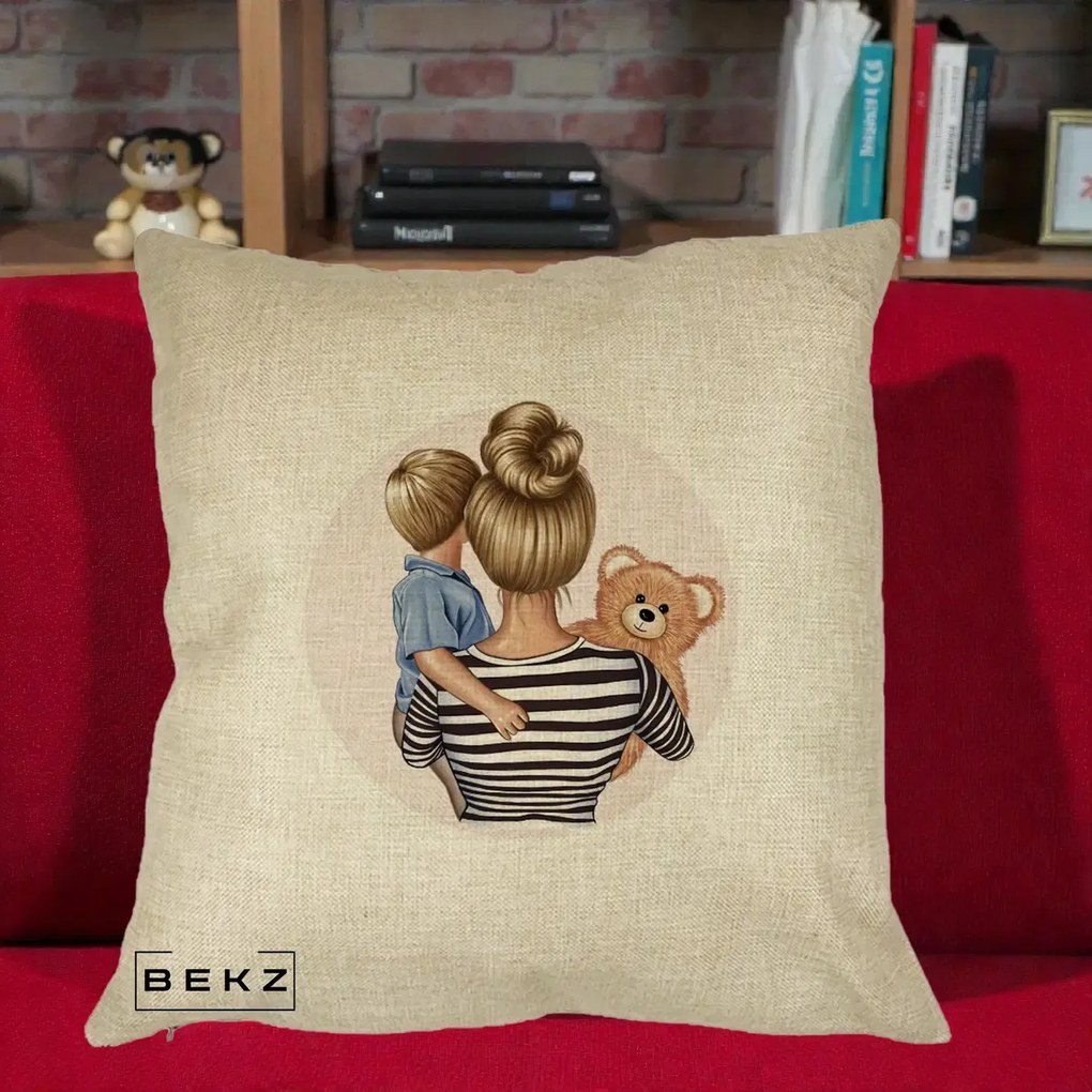 Cadou pentru Mama - Perna Personalizata Mama si Baietelul cu Ursulet, 40x40 cm, Crem, Husa Detasabila, Perna Inclusa, BEKZ®