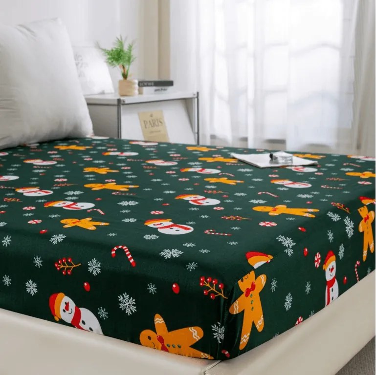 Cearsaf din microfibra SNOWMAN AND GINGERBREAD verde 180x200 cm