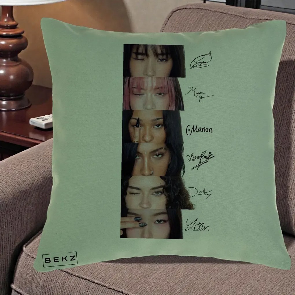 Perna Personalizata K-pop KATSEYE Semnaturi fara Foto, 40x40 cm, Verde, Husa Detasabila, Perna Inclusa, BEKZ®