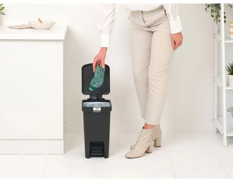Cos de gunoi cu pedala Brabantia StepUp 1008476, 10 L, Materiale ecologice, Deschidere mare, Gri Inchis