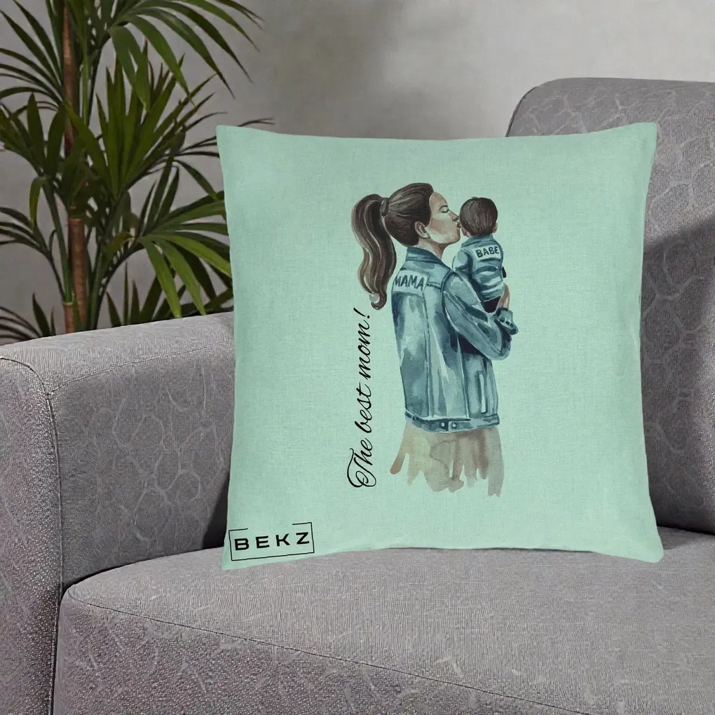 Cadou pentru Mama - Perna Personalizata The Best Mom Jachete, 40x40 cm, Verde Menta, Husa Detasabila, Perna Inclusa, BEKZ®