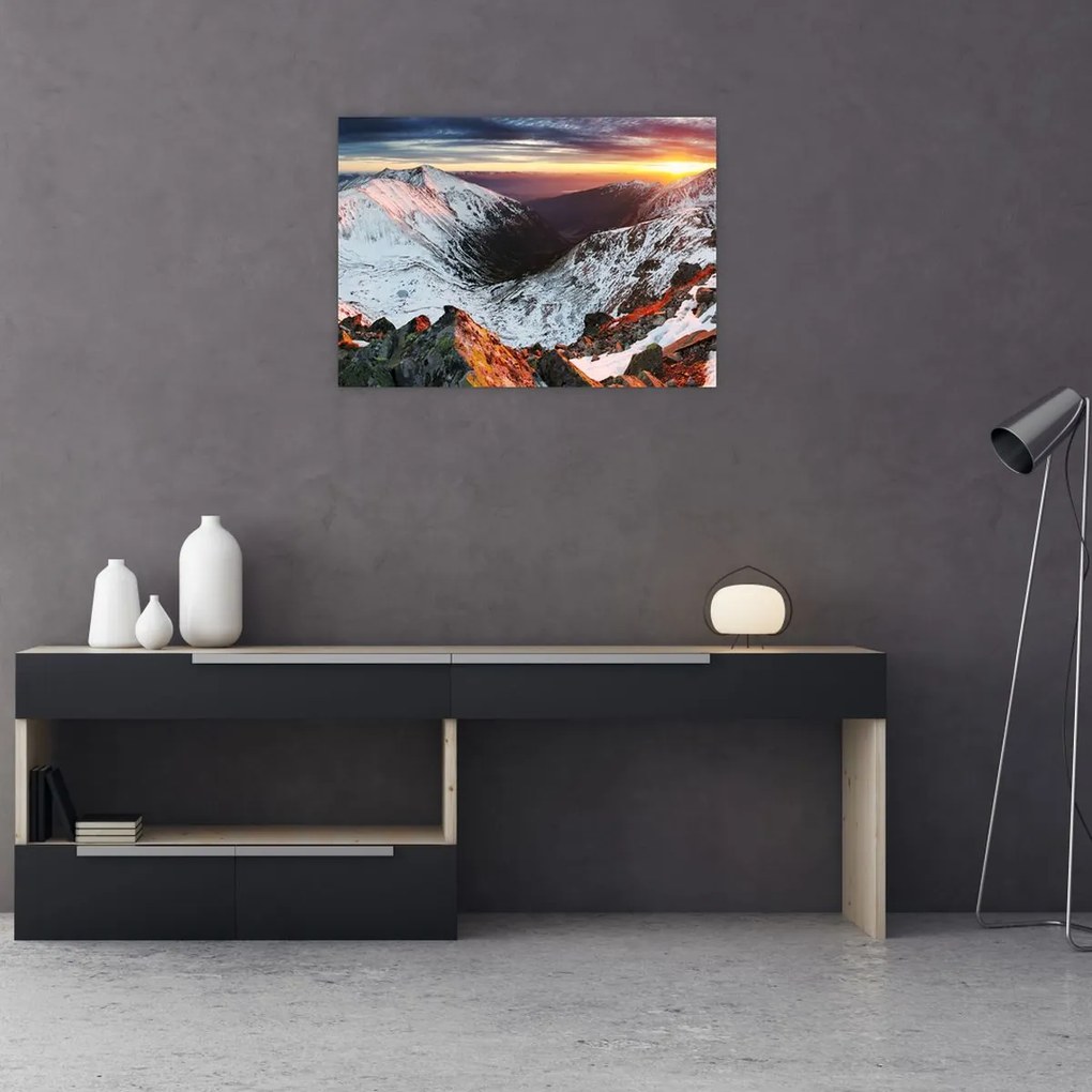 Tablou pe sticlă - Panoramă montană de iarnă (70x50 cm)