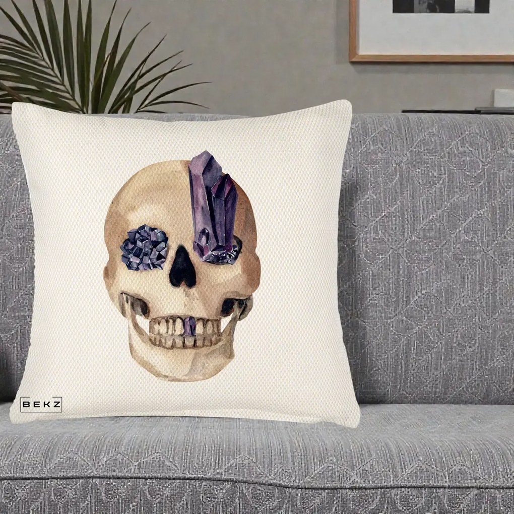 Perna Decorativa Craniu cu Cristale de Ametist, 40x40 cm, Crem Reliefat, Husa Detasabila, Perna Inclusa, BEKZ®