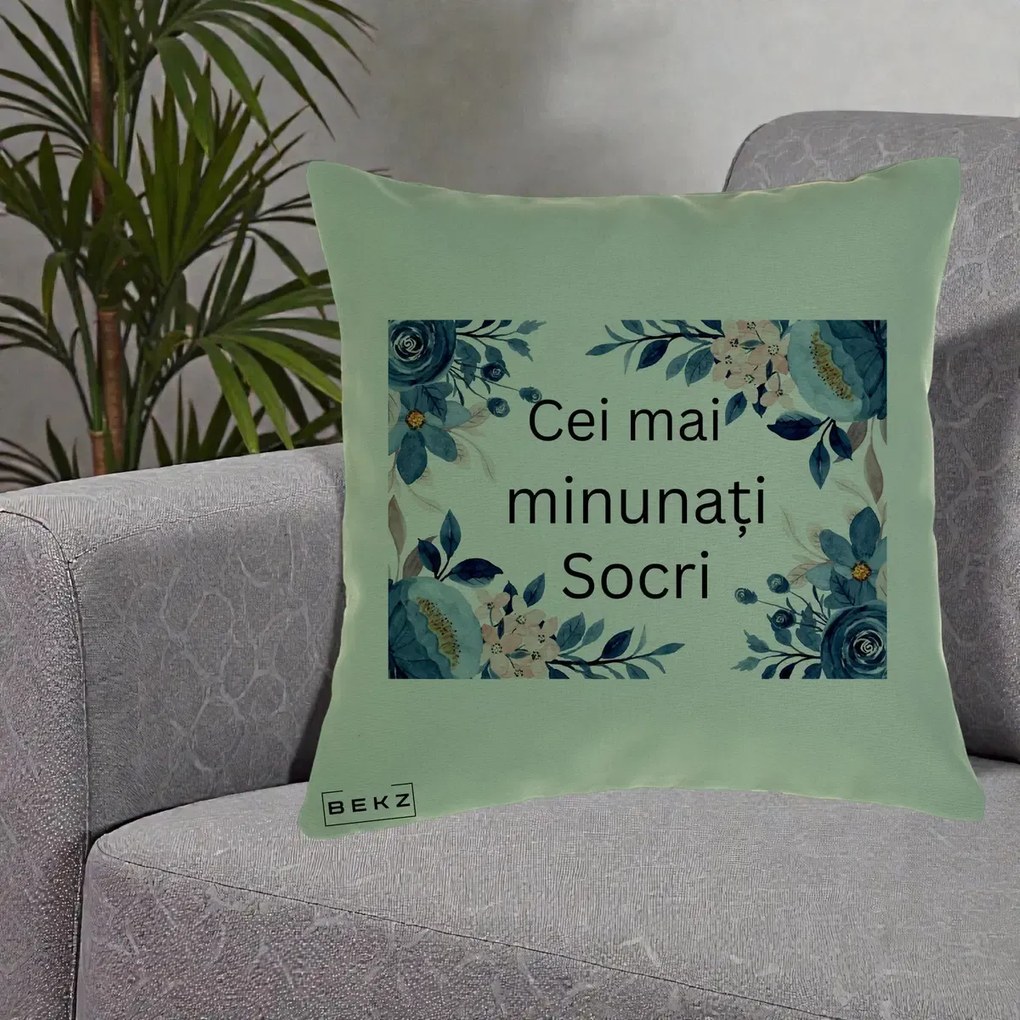 Cadou pentru Socri - Perna Personalizata Cei mai Minunati Socri cu Flori Albastre si Roz, 40x40 cm, Verde, Husa Detasabila, Perna Inclusa, BEKZ®