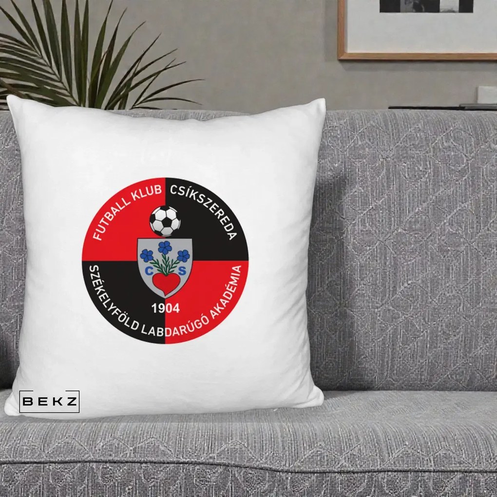 Perna Personalizata FK Csikszereda 1904 Fotbal, 40x40 cm, Alb Pufos, Husa Detasabila, Perna Inclusa, BEKZ®