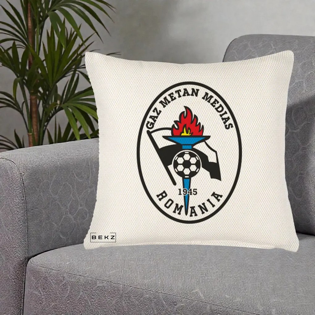 Perna Personalizata Gaz Metan Medias 1945 Fotbal, 40x40 cm, Crem Reliefat, Husa Detasabila, Perna Inclusa, BEKZ®