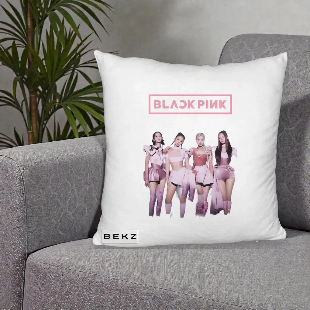 Perna Personalizata K-pop BLACKPINK Fotografie Grup Tinute Roz, 40x40 cm, Alb Pufos, Husa Detasabila, Perna Inclusa, BEKZ®
