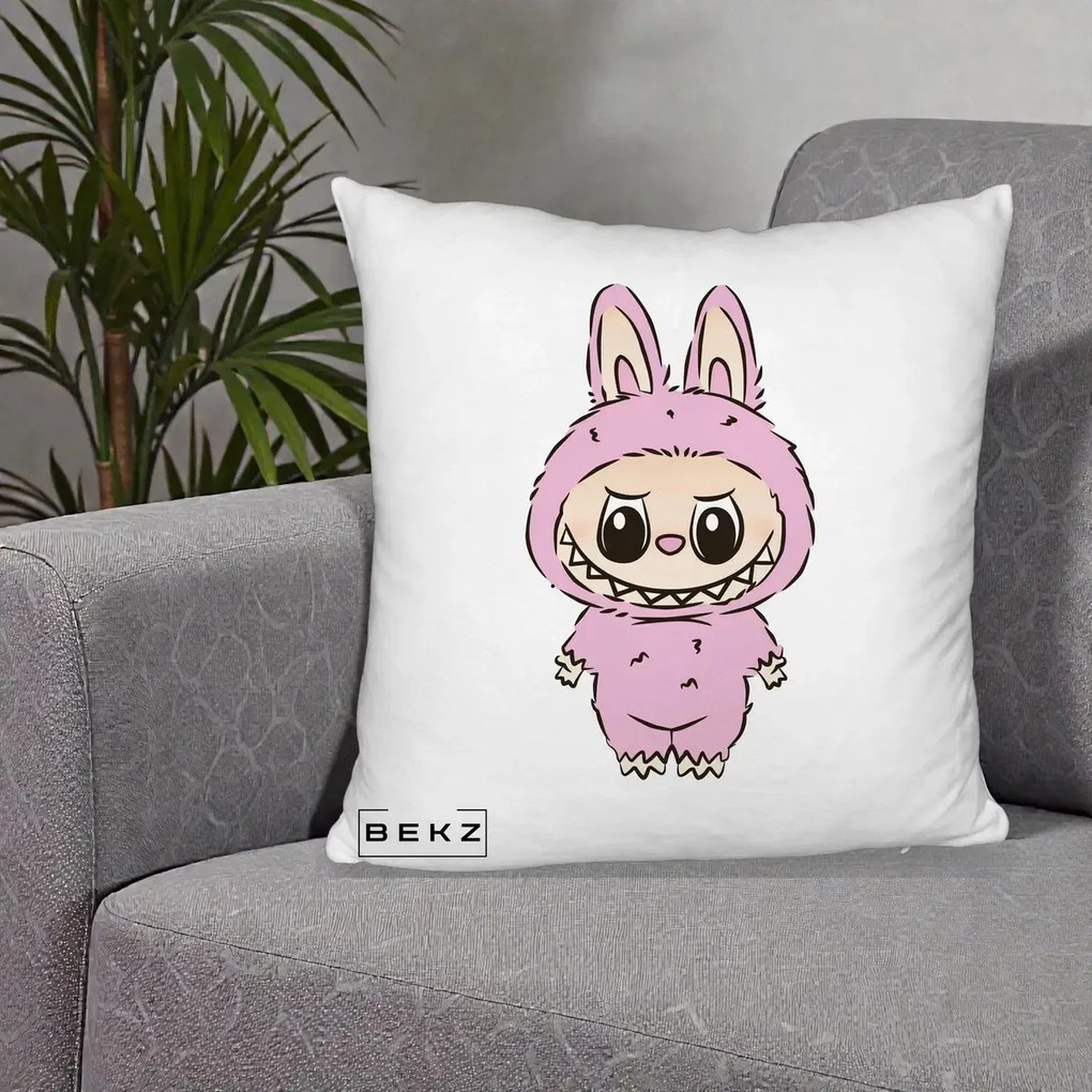 Perna Personalizata Labubu Mov Pastel, 40x40 cm, Alb Pufos, Husa Detasabila, Perna Inclusa, BEKZ®
