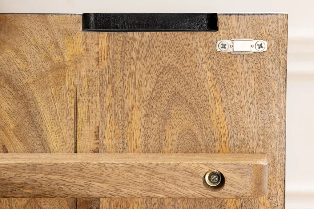 Comoda cu model 3D Solaris 177cm Mango negru/ auriu