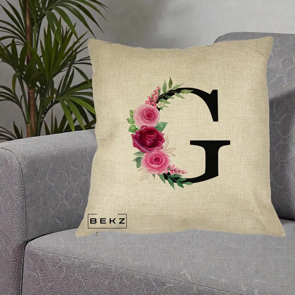 Cadou Personalizat - Perna Personalizata Monograma Florala Litera G, 40x40 cm, Crem, Husa Detasabila, Perna Inclusa, BEKZ®