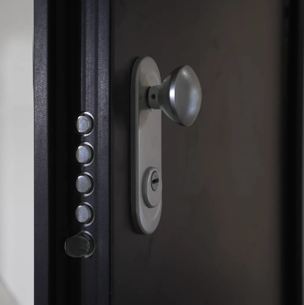 Usa metalica de intrare in apartament antiefractie RC3 - Dierre SPARTA 8 + Contratoc DR, Usa Wenge + Toc Maro
