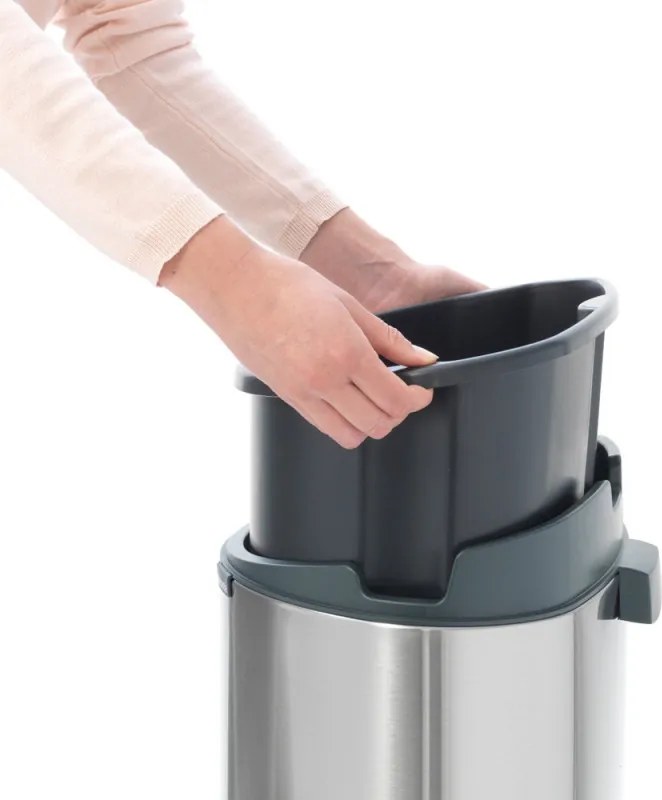 Brabantia Touch Bin New 649729, 40 l, închidere silențioasă și lină, spate plat, alb