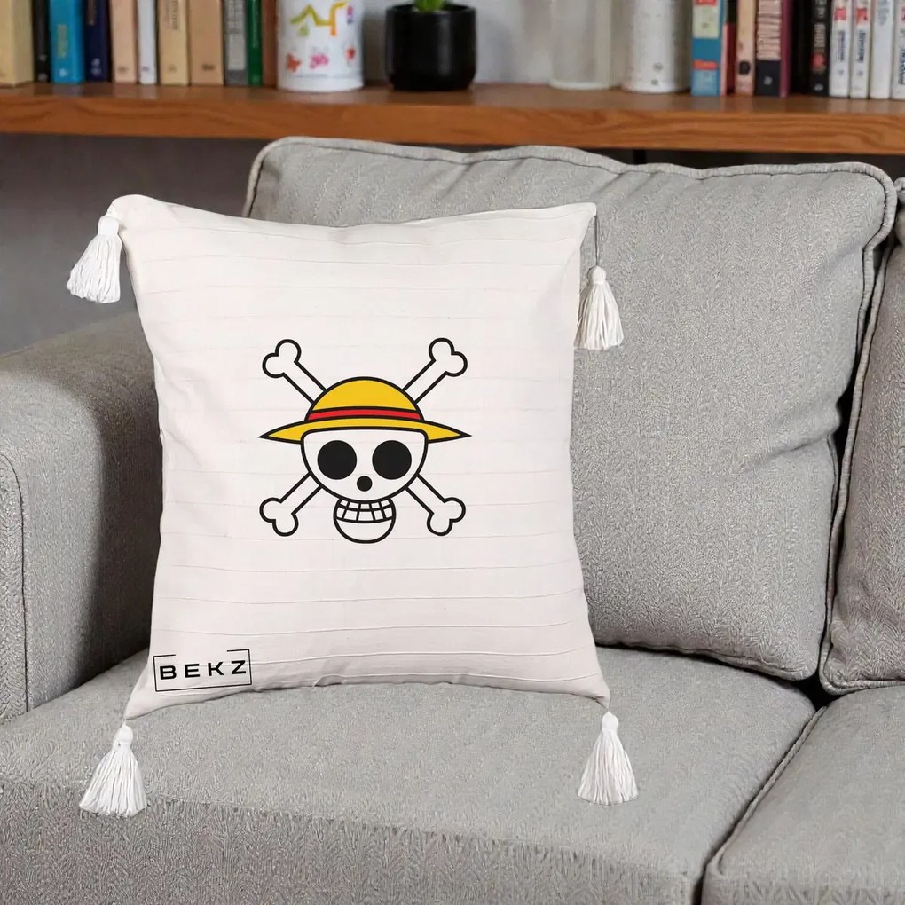 Perna Personalizata One Piece Jolly Roger Straw Hat Pirates, 40x40 cm, Bej cu Franjuri, Husa Detasabila, Perna Inclusa, BEKZ®