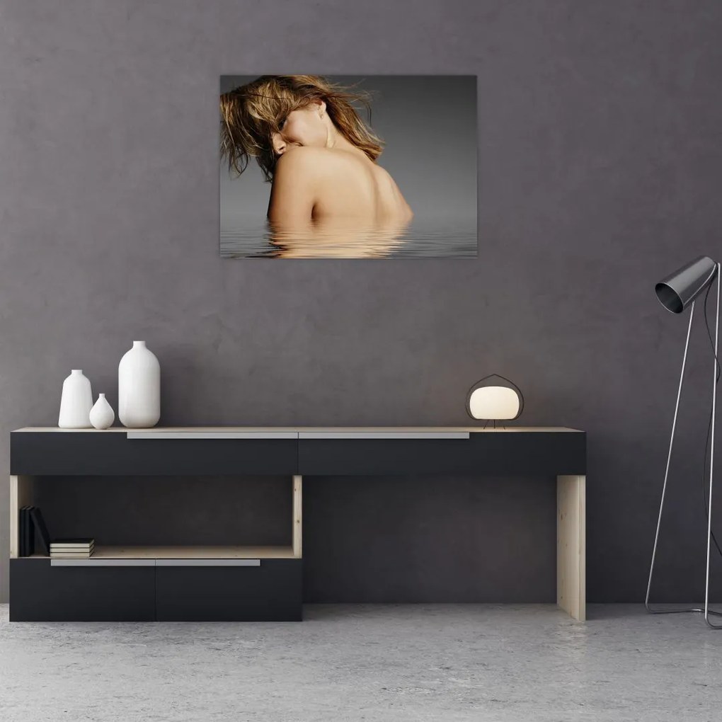 Tablou pe sticlă - Imaginea unei femei care face baie (70x50 cm)