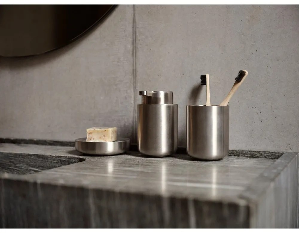 Suport pentru periuța de dinți argintiu mat din oțel inoxidabil Ume – Zone