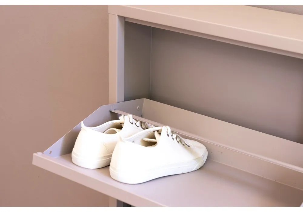 Pantofar taupe cu deschidere înclinată din metal 75x77,5x22,5 cm Billy – Spinder Design