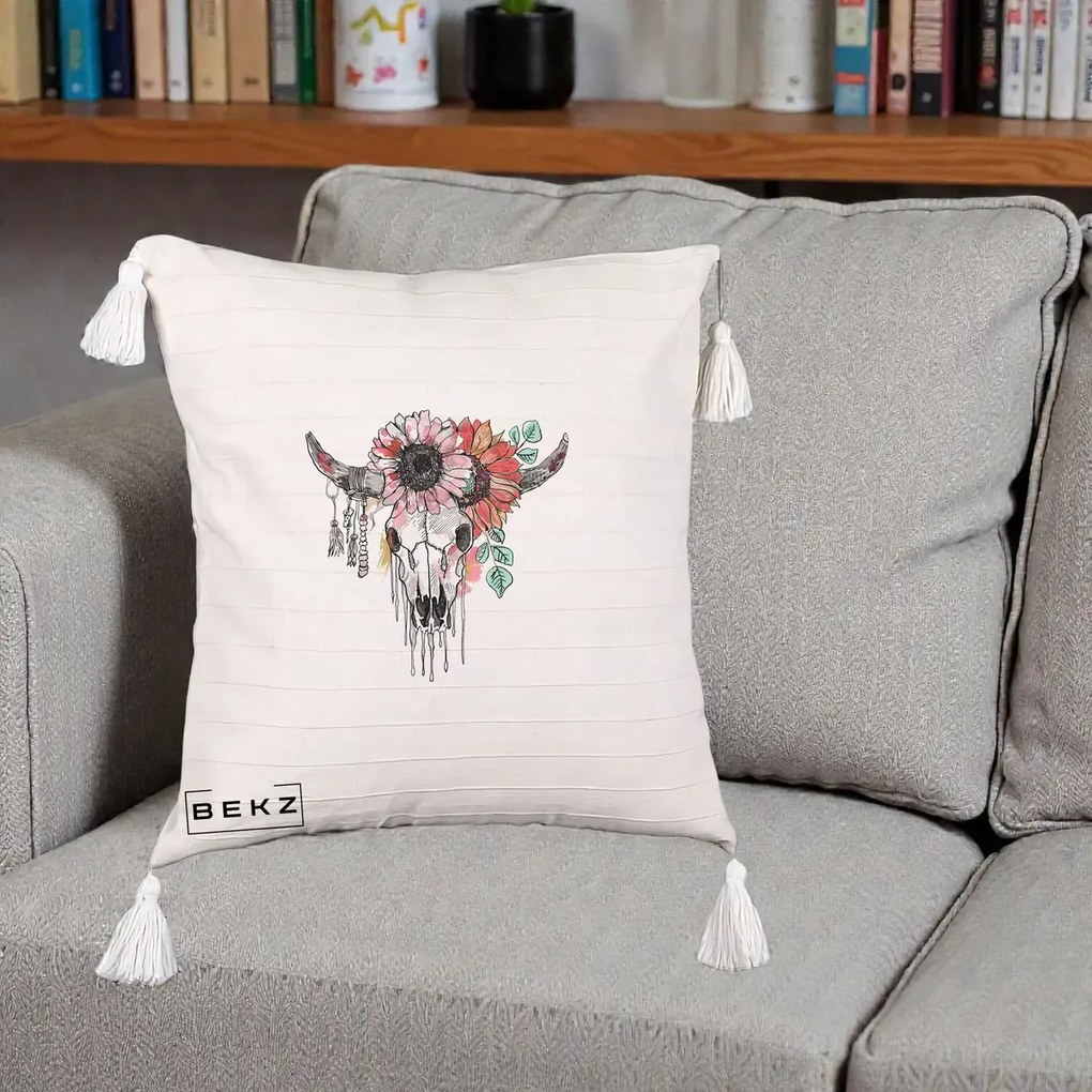 Perna Decorativa Craniu Boho Floral, 40x40 cm, Bej cu Franjuri, Husa Detasabila, Perna Inclusa, BEKZ®