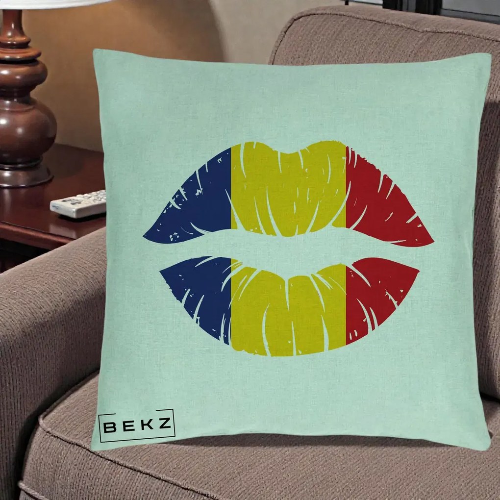 Perna Personalizata Buze Tricolor Romania, 40x40 cm, Verde Menta, Husa Detasabila, Perna Inclusa, BEKZ®