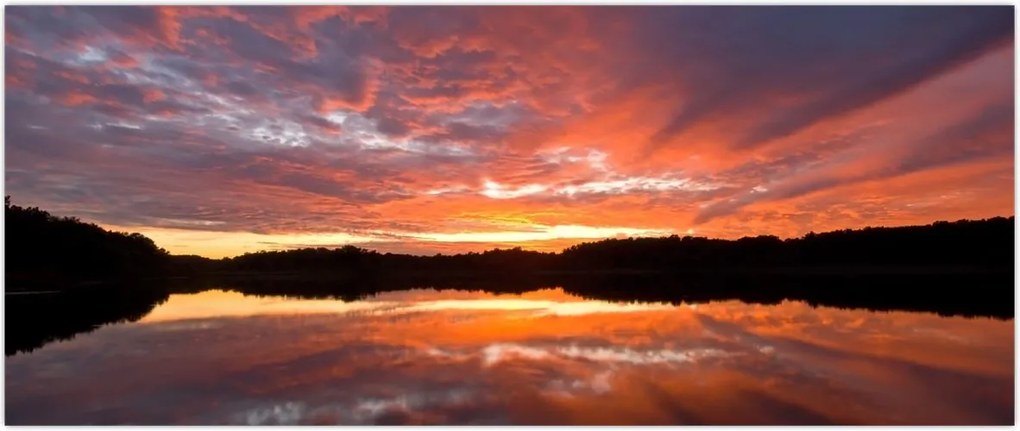 Tablou - Apus de soare peste lac (120x50 cm)