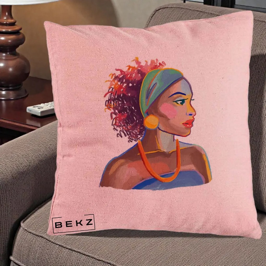 Perna Decorativa Portret Femeie Urbana Acuarela, 40x40 cm, Roz, Husa Detasabila, Perna Inclusa, BEKZ®