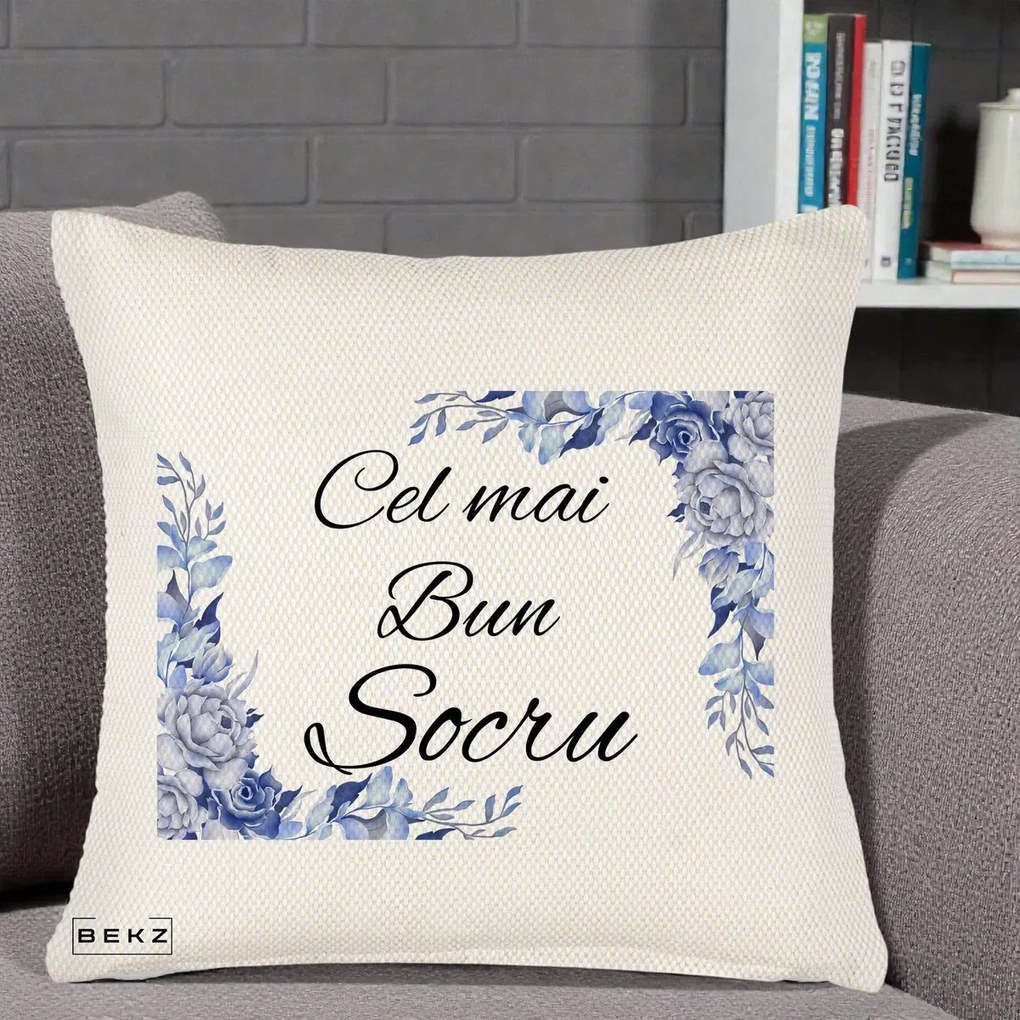 Cadou pentru Socru - Perna Personalizata Cel mai Bun Socru cu Flori Albastre Acuarela, 40x40 cm, Crem Reliefat, Husa Detasabila, Perna Inclusa, BEKZ®
