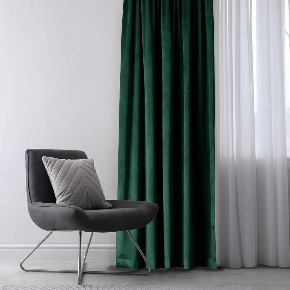 Draperie verde-închis dimout (semi-opacă) din catifea 140x245 cm Eyelets – Restilo
