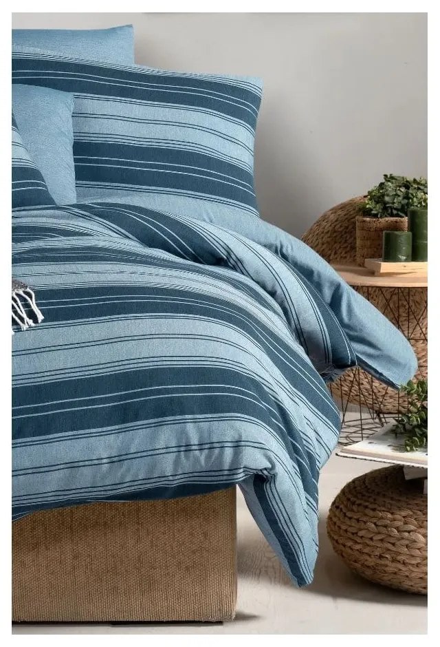 Lenjerie de pat albastră pentru pat dublu/canapea extinsă cu cearceaf inclus/cu 4 piese 200x220 cm Stripes – Mila Home