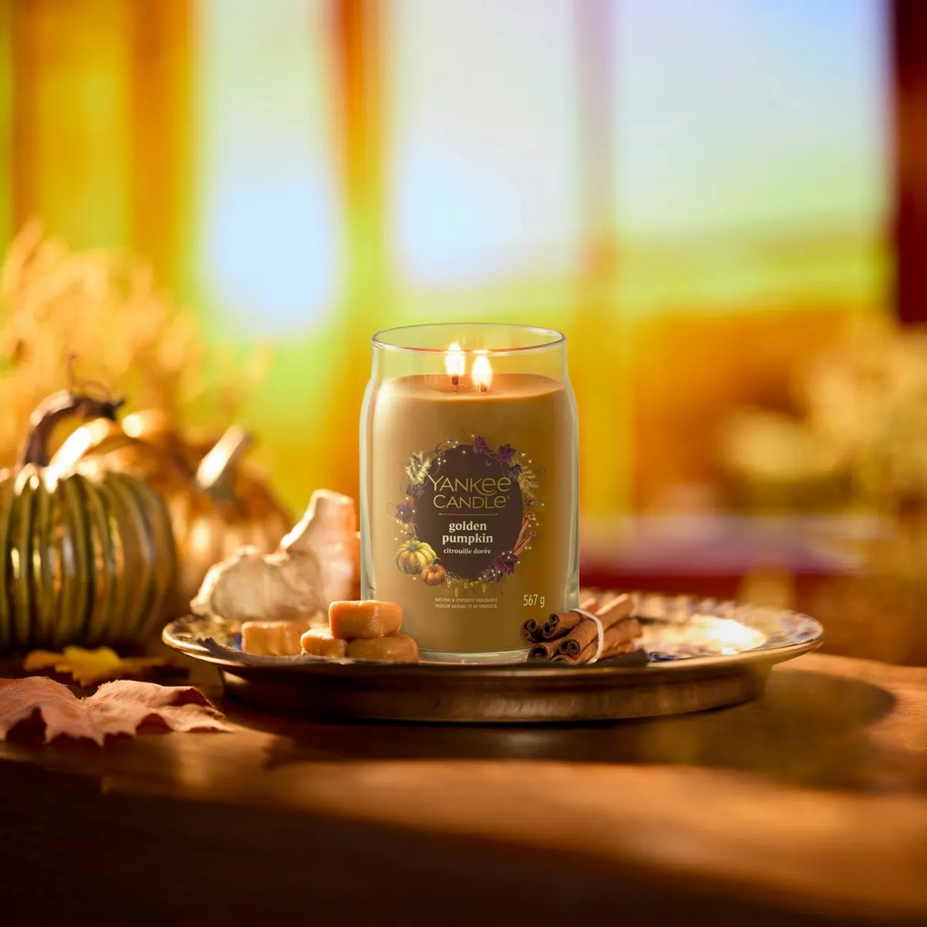 Lumânare parfumată mare Yankee Candle Signature Golden Pumpkin, 567 g, L