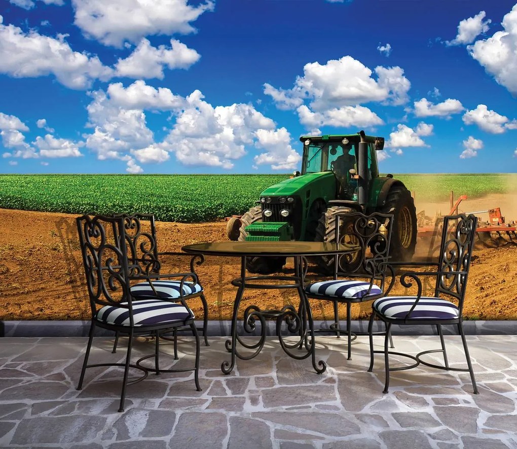 Fototapet - Tractor verde pe teren (152,5x104 cm)
