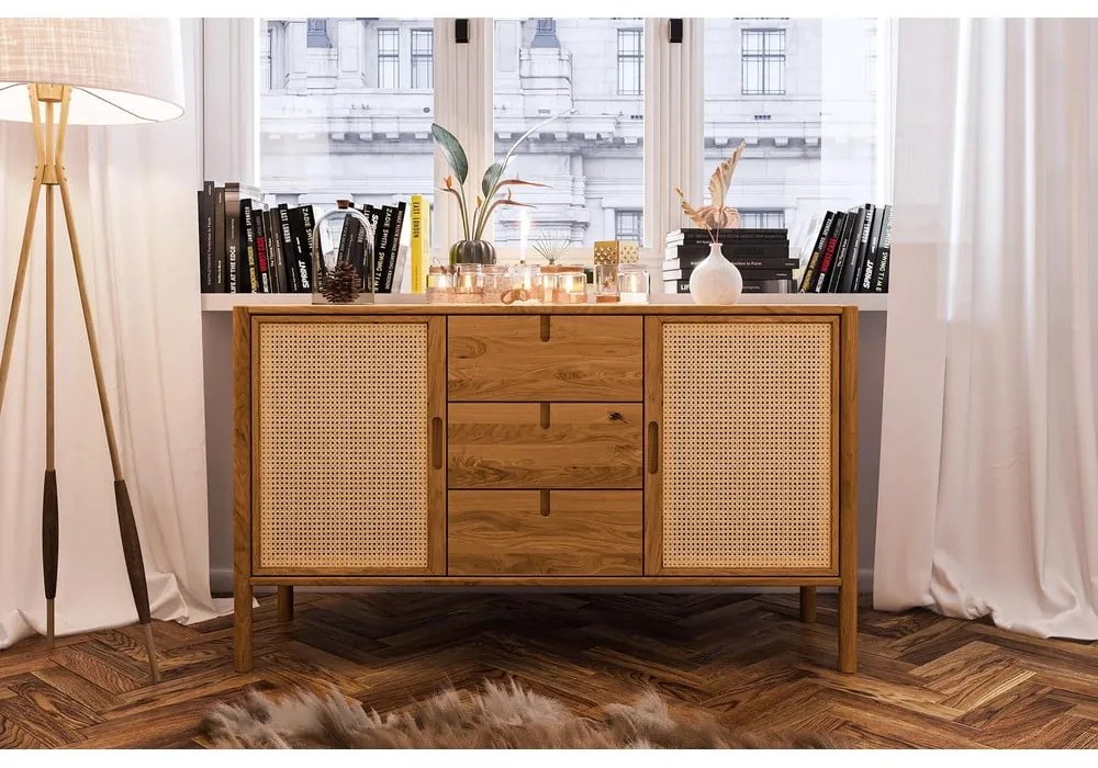 Comodă din lemn de stejar joasă 142x84 cm Pola - The Beds