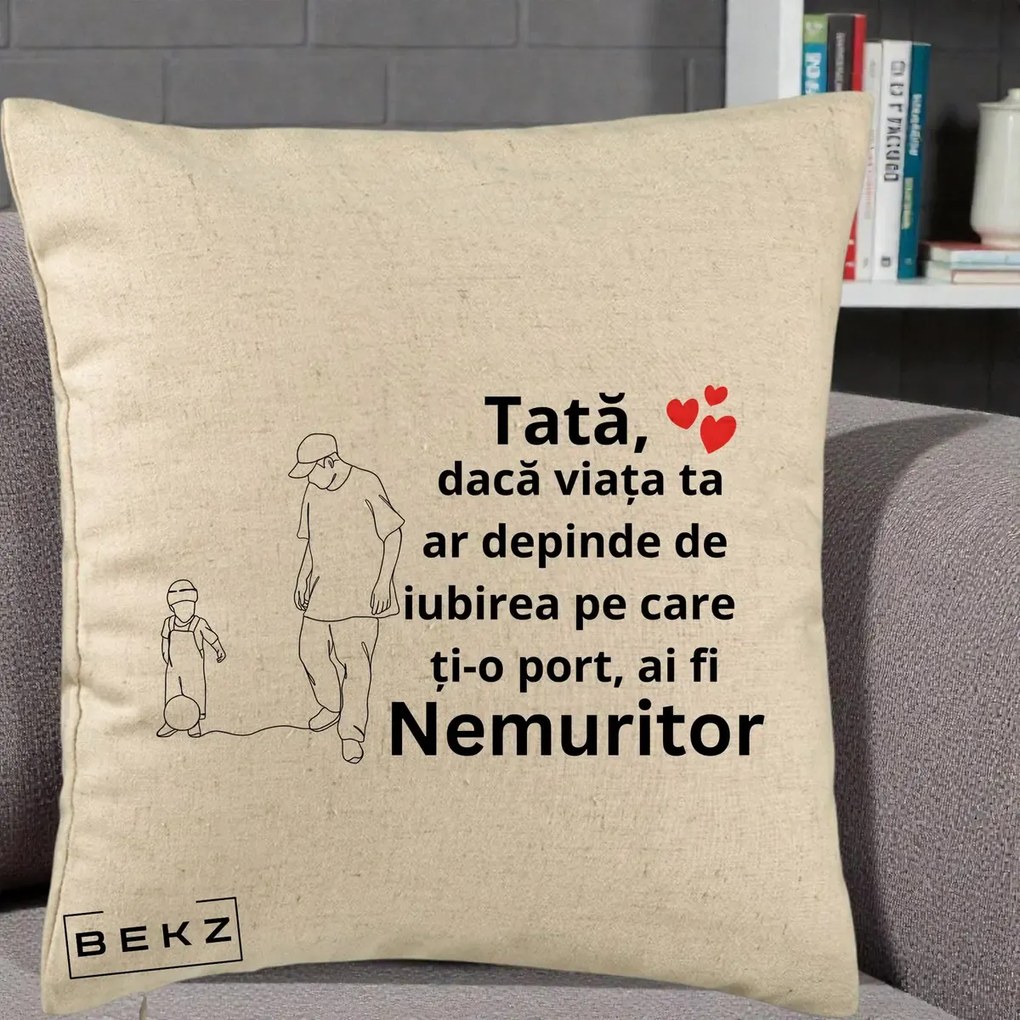 Cadou pentru Tata - Perna Personalizata Tata Nemuritor Joaca cu Mingea, 40x40 cm, Bej, Husa Detasabila, Perna Inclusa, BEKZ®