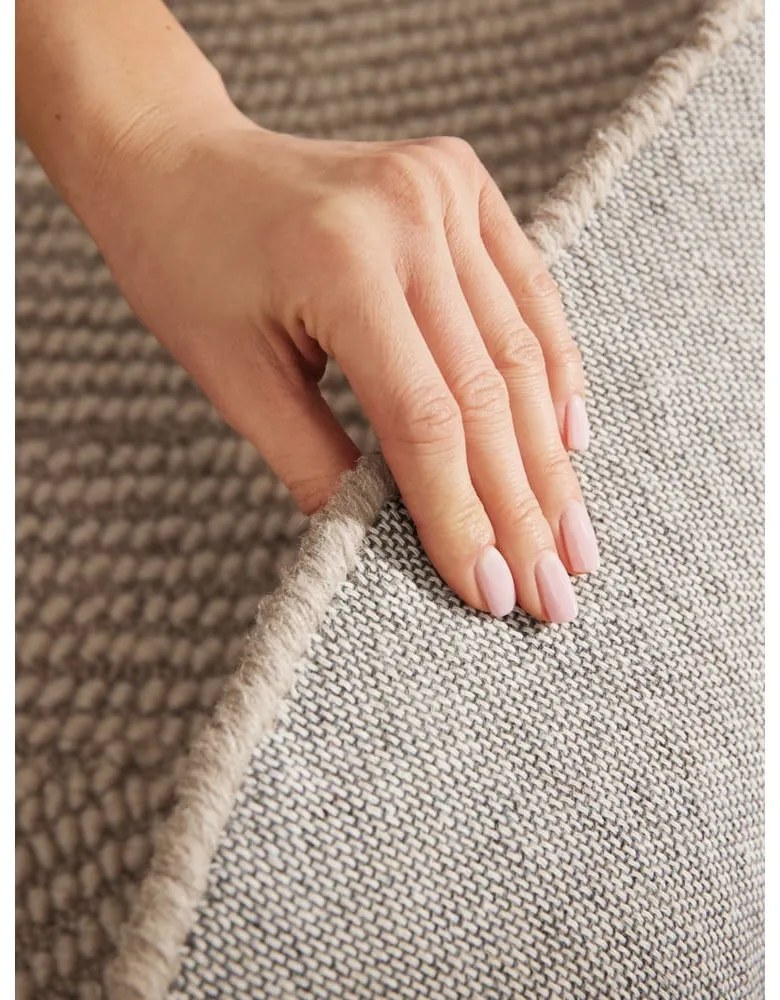 Covor bej țesut manual rotund din lână ø 120 cm Calmio – Hanse Home