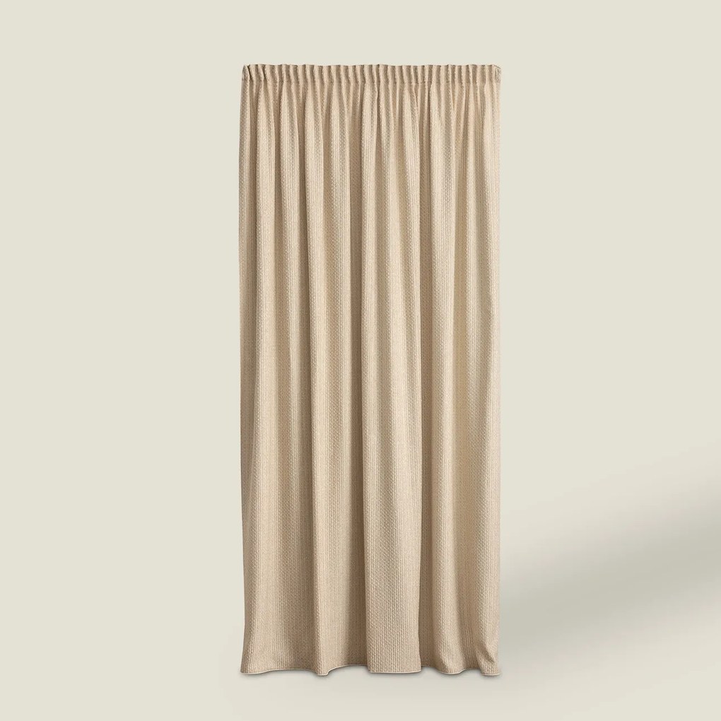Perdea cu bandă de pliuri