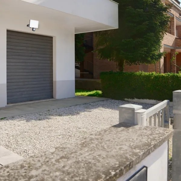 Proiector LED exterior cu senzor LED/20W/230V 5000K IP44