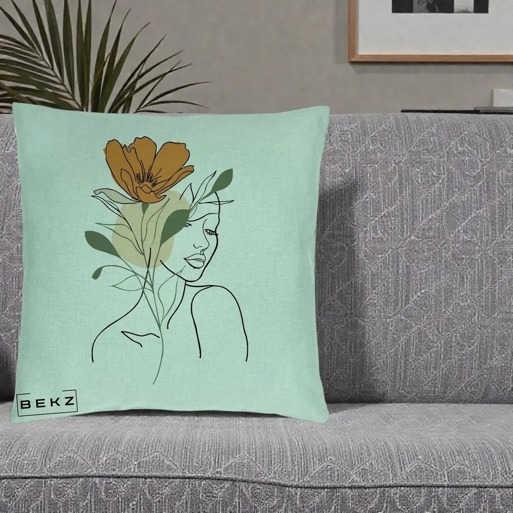Perna Decorativa Portret Feminin Floare Portocalie, 40x40 cm, Verde Menta, Husa Detasabila, Perna Inclusa, BEKZ®