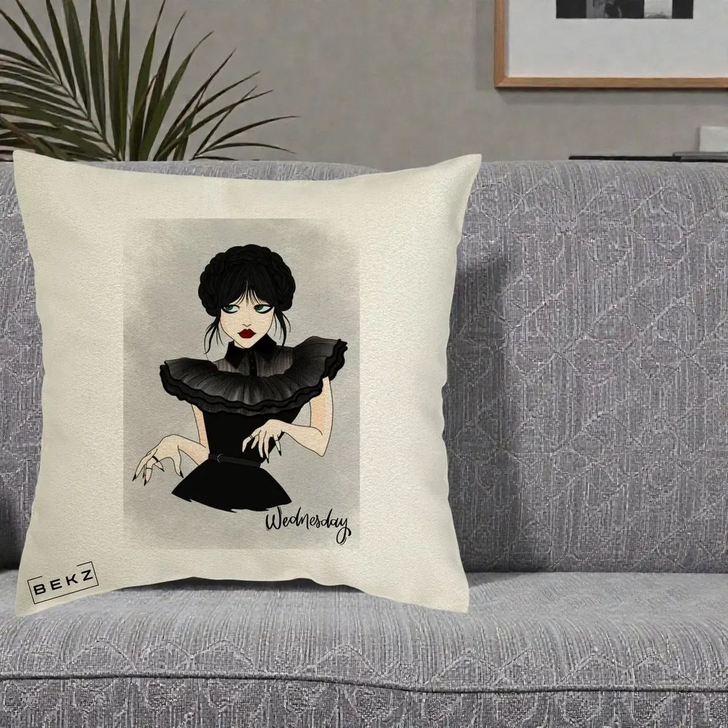 Perna Personalizata Wednesday Addams Portret Gotic, 40x40 cm, Ecru, Husa Detasabila, Perna Inclusa, BEKZ®