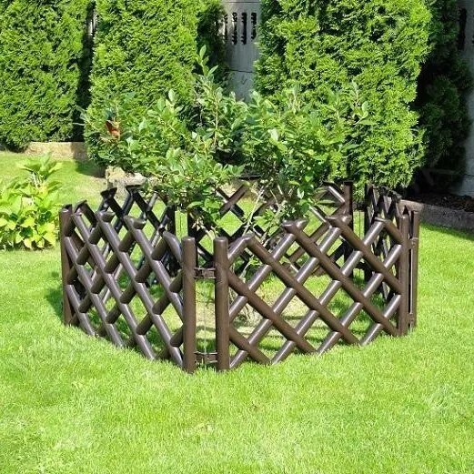 Gărduleț de grădină, grilaj maro