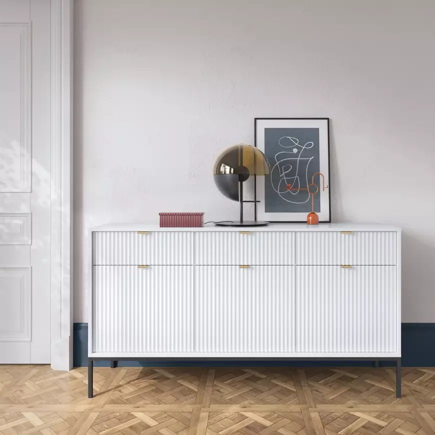 Comoda alba, NOVA KSZ154