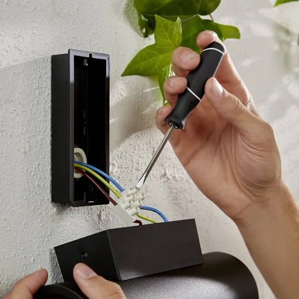 Philips 17463/30/P7 - LED RGB Lampă exterior Hue APPEAR 2xLED/8W/230V IP44