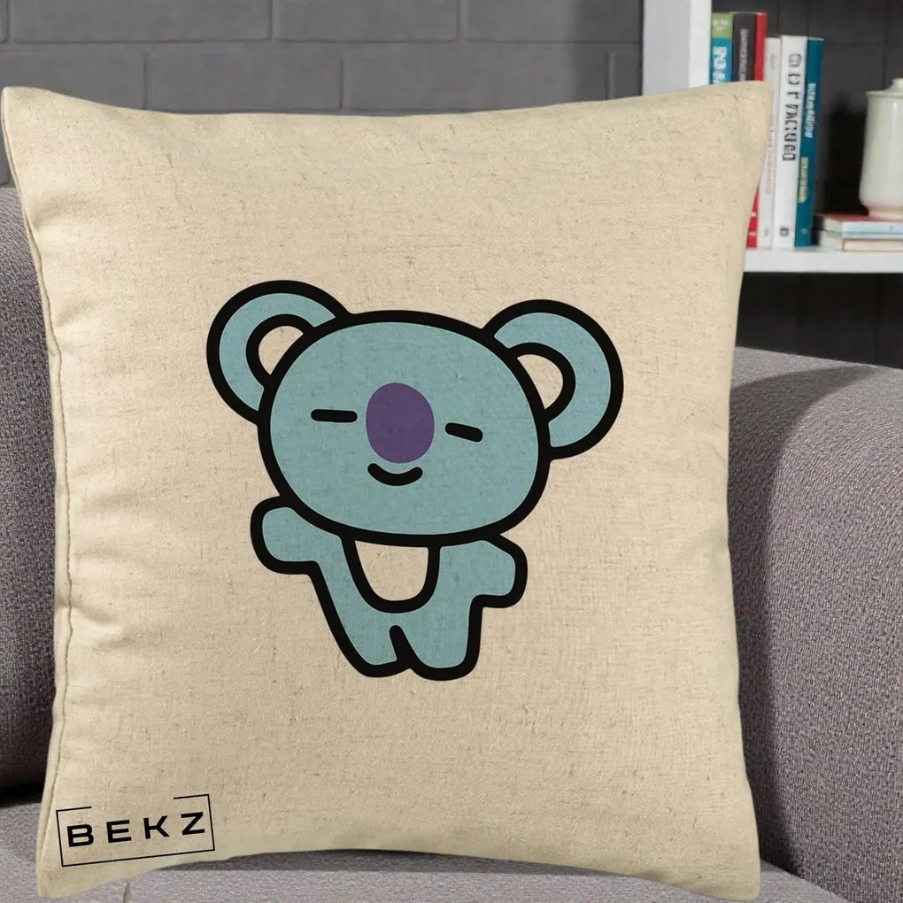 Perna Personalizata BT21 Koya Kawaii, 40x40 cm, Bej, Husa Detasabila, Perna Inclusa, BEKZ®