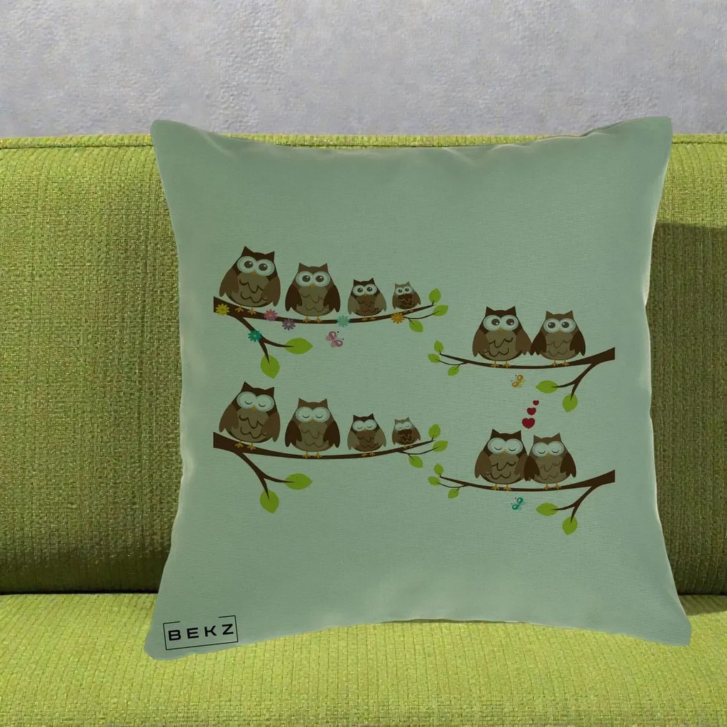 Perna Decorativa Familie de Bufnite pe Ramuri, 40x40 cm, Verde, Husa Detasabila, Perna Inclusa, BEKZ®
